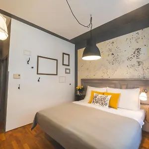 4* Hotel Miss Sophie's New Town&wellness